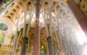 Vista interior de la Sagrada Familia